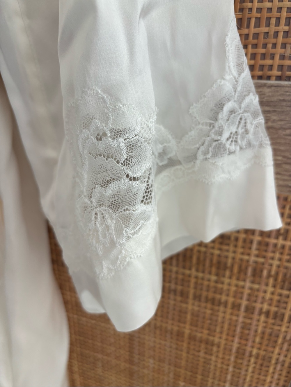 100% Silk Robe - Picture 5 of 7